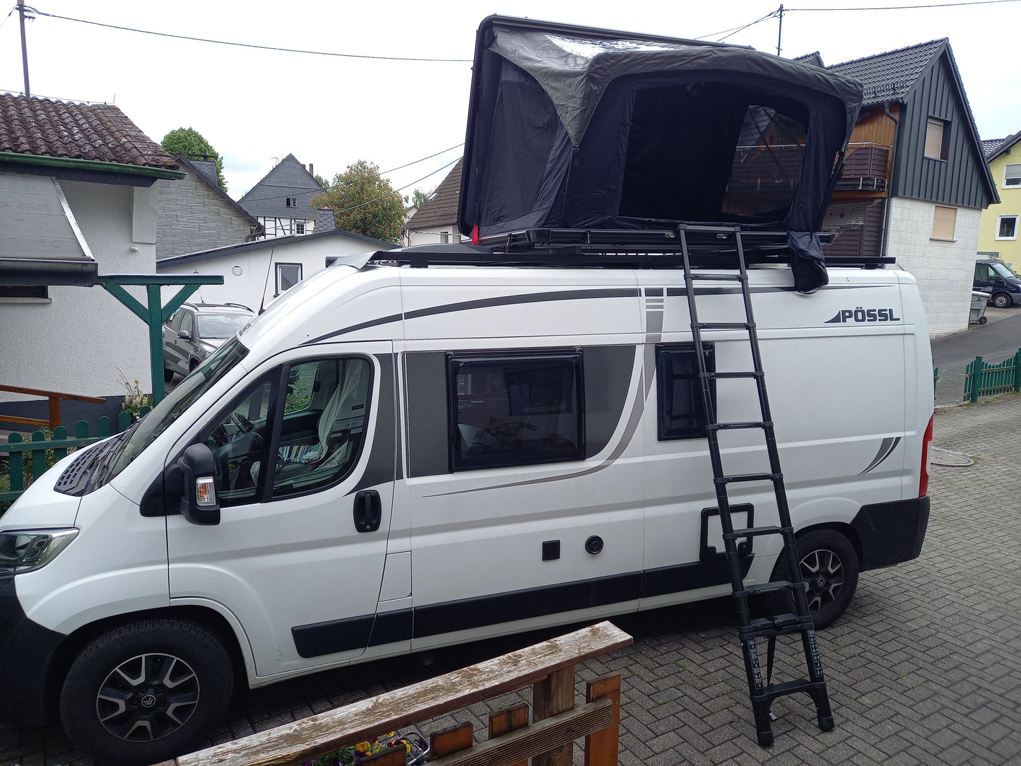 Verstellbare Aufsatz-Querstrebe für Dachzelt / Dachbox