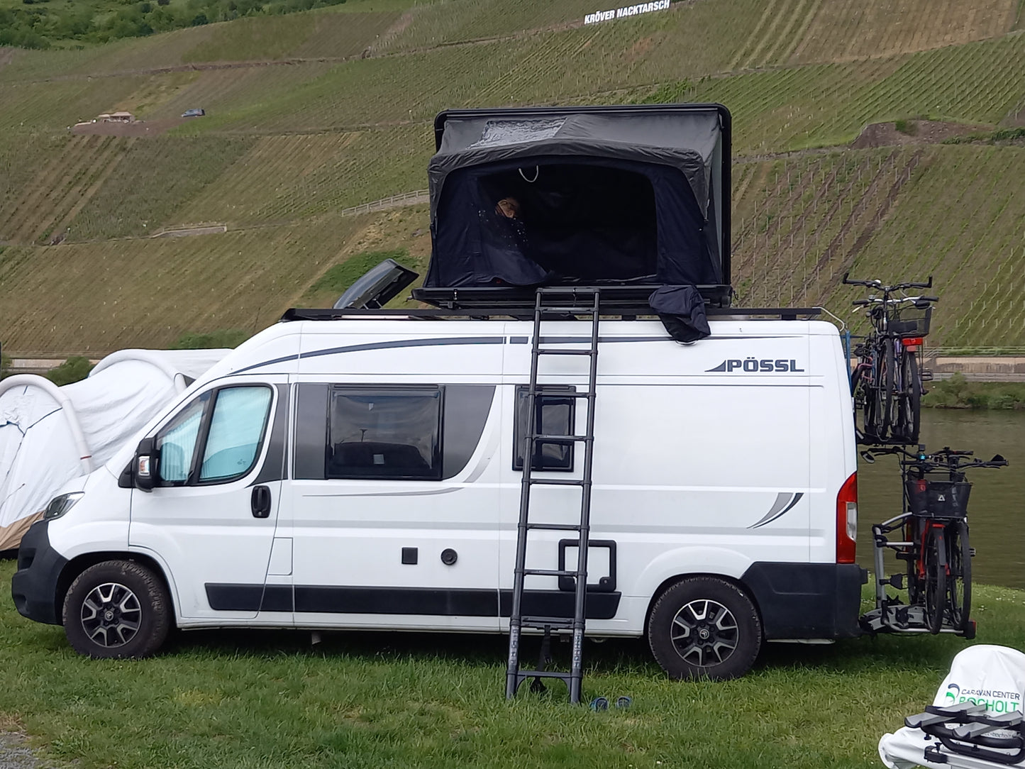 Verstellbare Aufsatz-Querstrebe für Dachzelt / Dachbox