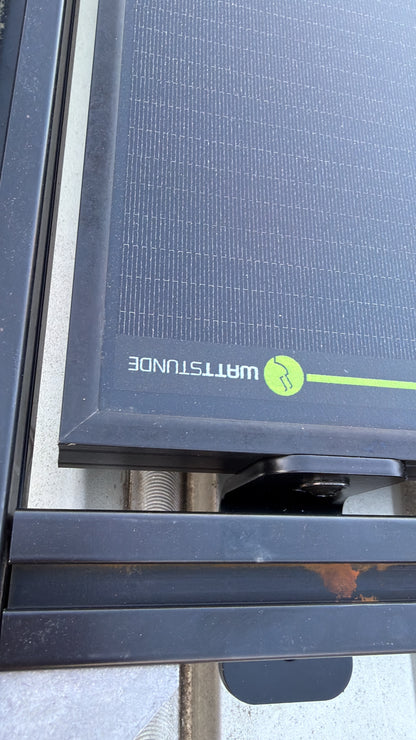 Solar am dachträger mit Universalhalter